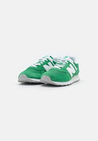 New Balance ML574 UNISEX - Sapatilhas - green