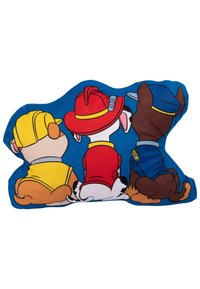 Cuscino con cani dei cartoni animati in outfit colorati: casco giallo, divisa da pompiere rossa e uniforme da poliziotto blu, su uno sfondo blu.