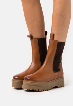 GOING - Platform ankle boots - cognac