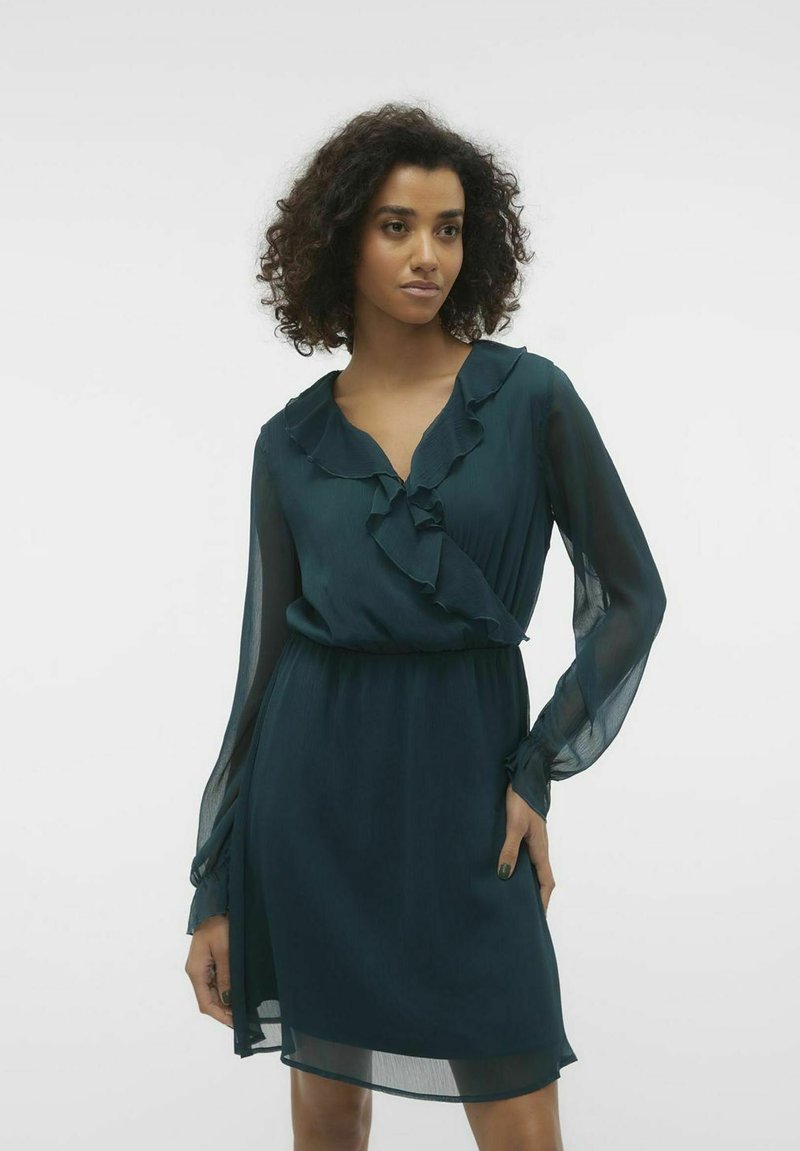 Vero Moda Vardagsklänning - ponderosa pine