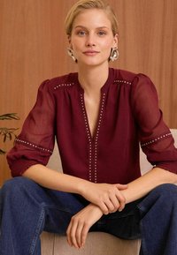 Love & Roses V NECK 3/4 SLEEVE HARDWARE  REGULAR FIT - Bluză - burgundy red
