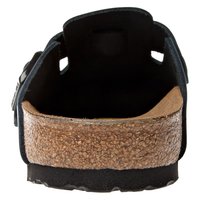 Schwarze Wildledersandale zum Hineinschlüpfen mit Korkfußbett, abgerundetem Vorderteil, strukturiertem Boden und doppeltem Riemendesign mit verstellbaren Schnallen an den Seiten.