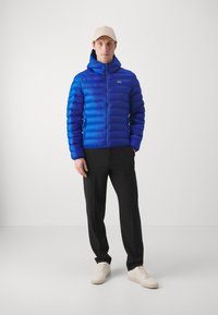 Lacoste Outdoorová bunda - bleu