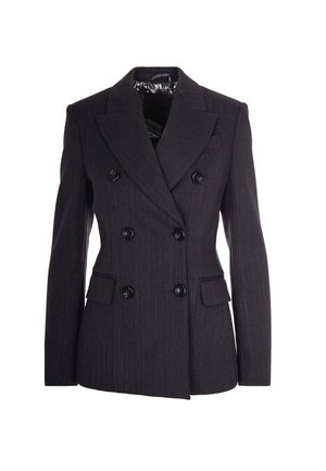 Blazer grigio scuro doppiopetto con righe verticali, revers a punta, due tasche frontali e bottoni neri. Tessuto a finitura liscia.