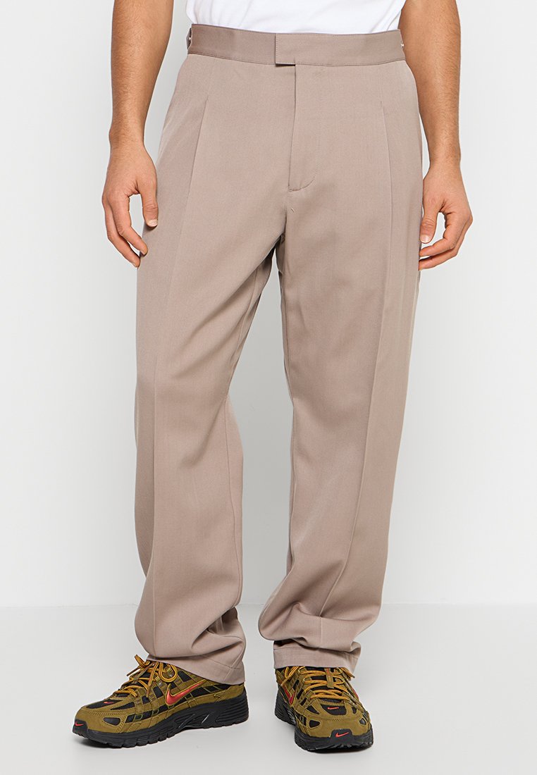 Nike Sportswear Broek bruin