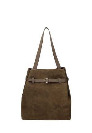 Borsa tote in camoscio marrone con due lunghe cinghie in pelle e una cintura in pelle abbinata con fibbia argentata.