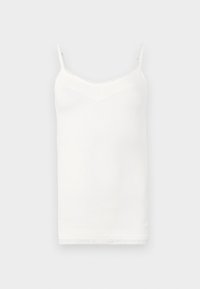 Hvit camisole med tynne justerbare stropper, ribbet tekstur og blonderkant ved utringningen og kanten. Enkel, tettsittende design.