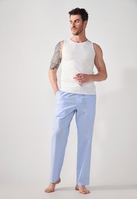 Pier One by Zalando - SET - Pyjama set - white/light blue Thumbnail Image 1