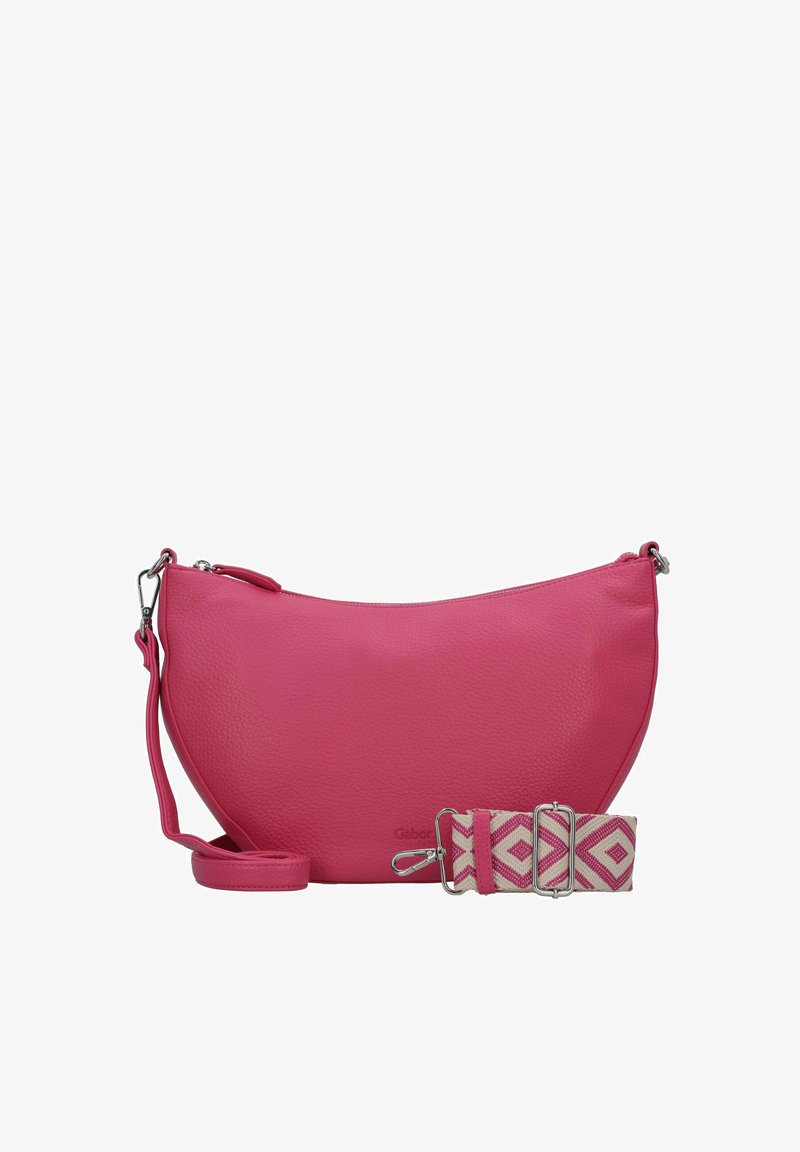 Bolso de piel rosa con forma redondeada. Cuenta con una correa de patrón extraíble en beige y rosa. Incluye una cremallera y herrajes en tono plateado.