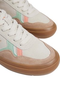 Pepe Jeans TRAVIS RETRO  - Matalavartiset tennarit - chalk white