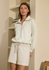 Next REGULAR FIT - Short - stone