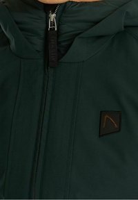 CHASIN' Vinterjacka - dark green
