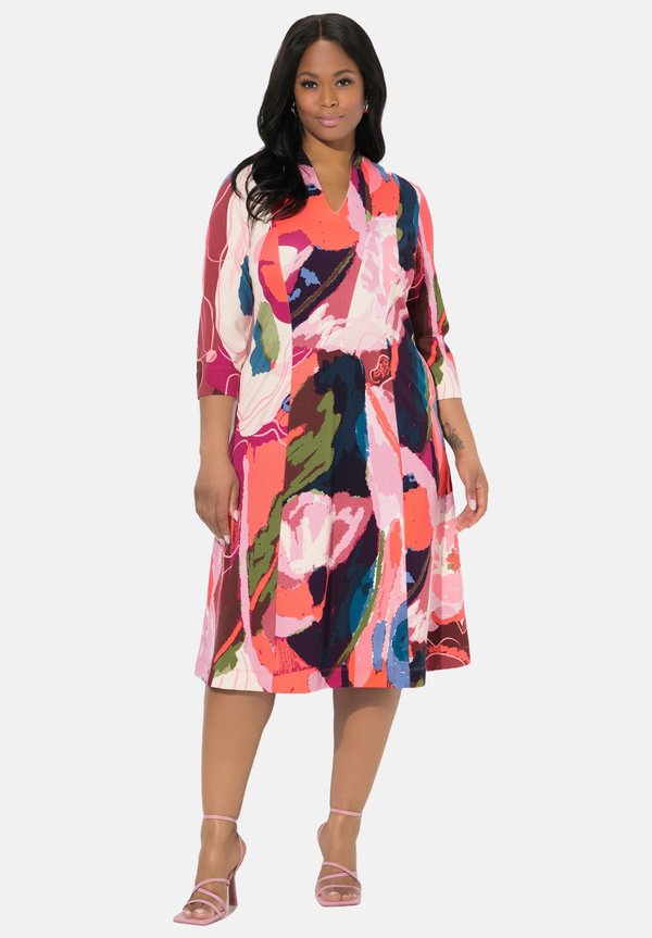 ABSTRACT PRINT 3/4 SLEEVE GOBLET COLLAR  - Freizeitkleid