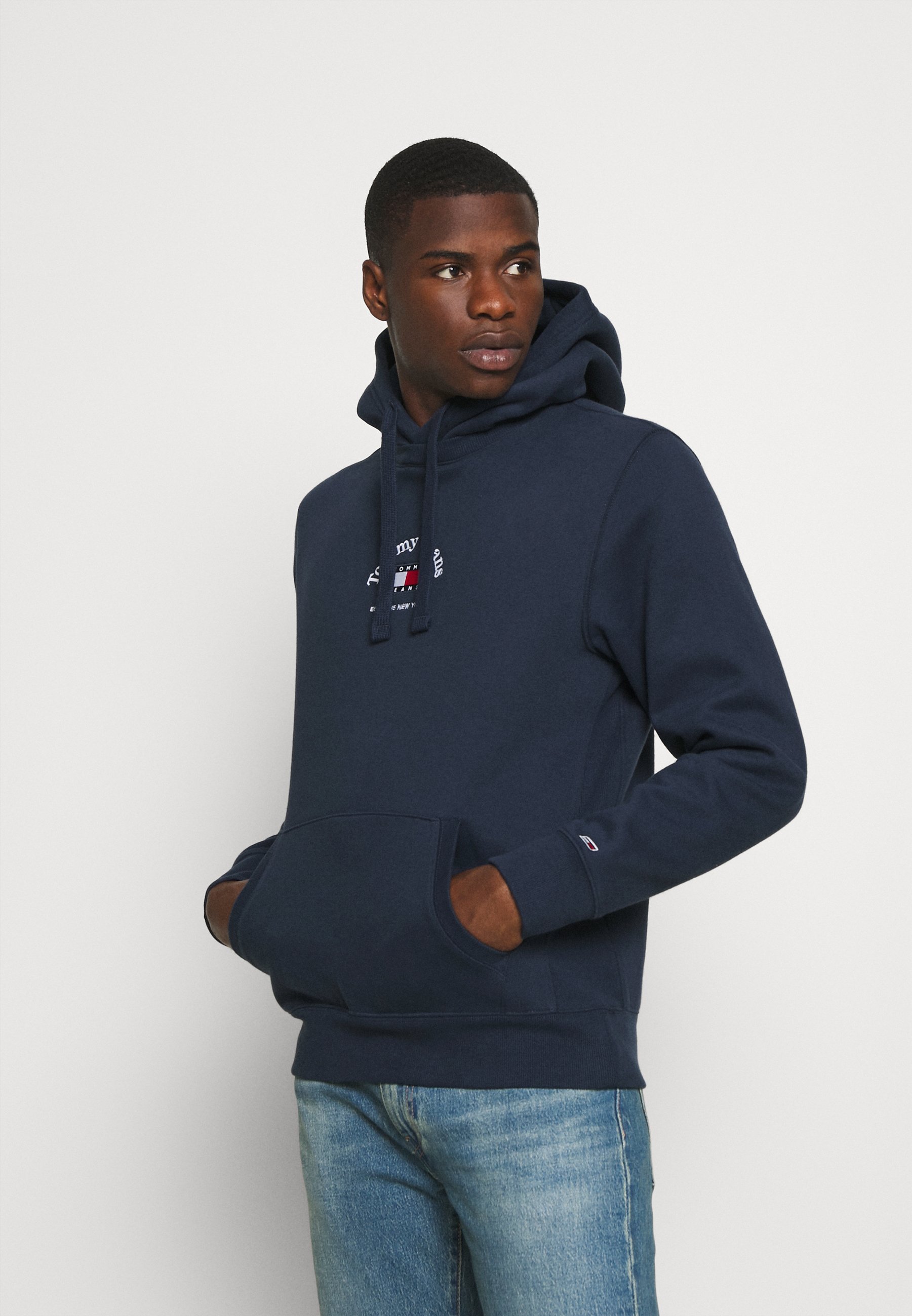 Tommy Jeans Timeless Hoodie Unisex Sweatshirt Twilight Navy Dark Blue Zalando Co Uk