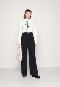 Calvin Klein Jeans BLOWN UP  - Sweatshirt - ivory