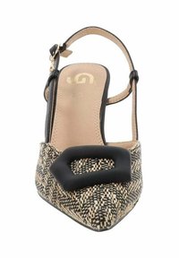 Chaussure slingback à bout pointu en motif tissé marron et noir, avec un détail accent noir, une sangle de cheville adjustable et un intérieur beige.