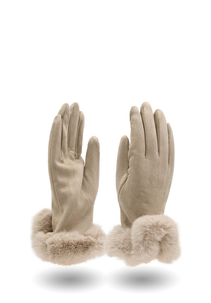 Un paio di guanti in suede beige con polsi in pelliccia soffice, mostrati in posizione verticale con i palmi rivolti verso l'interno su uno sfondo bianco.