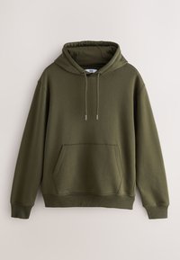 Sweat à capuche vert olive avec poche kangourou à l’avant, capuche cordon, poignets et ourlet côtelés, présenté sur un fond uni.