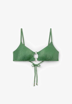 Grüner glitzernder Bikini-Oberteil mit verstellbaren Schulterträgern, gerafftem Stoff, einem runden Metallring in der Mitte und einem gebundenen Rückenverschluss.