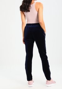 adidas Originals Träningsbyxor - dark blue