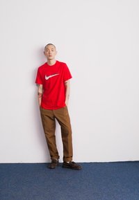 Thumbnail Image 2