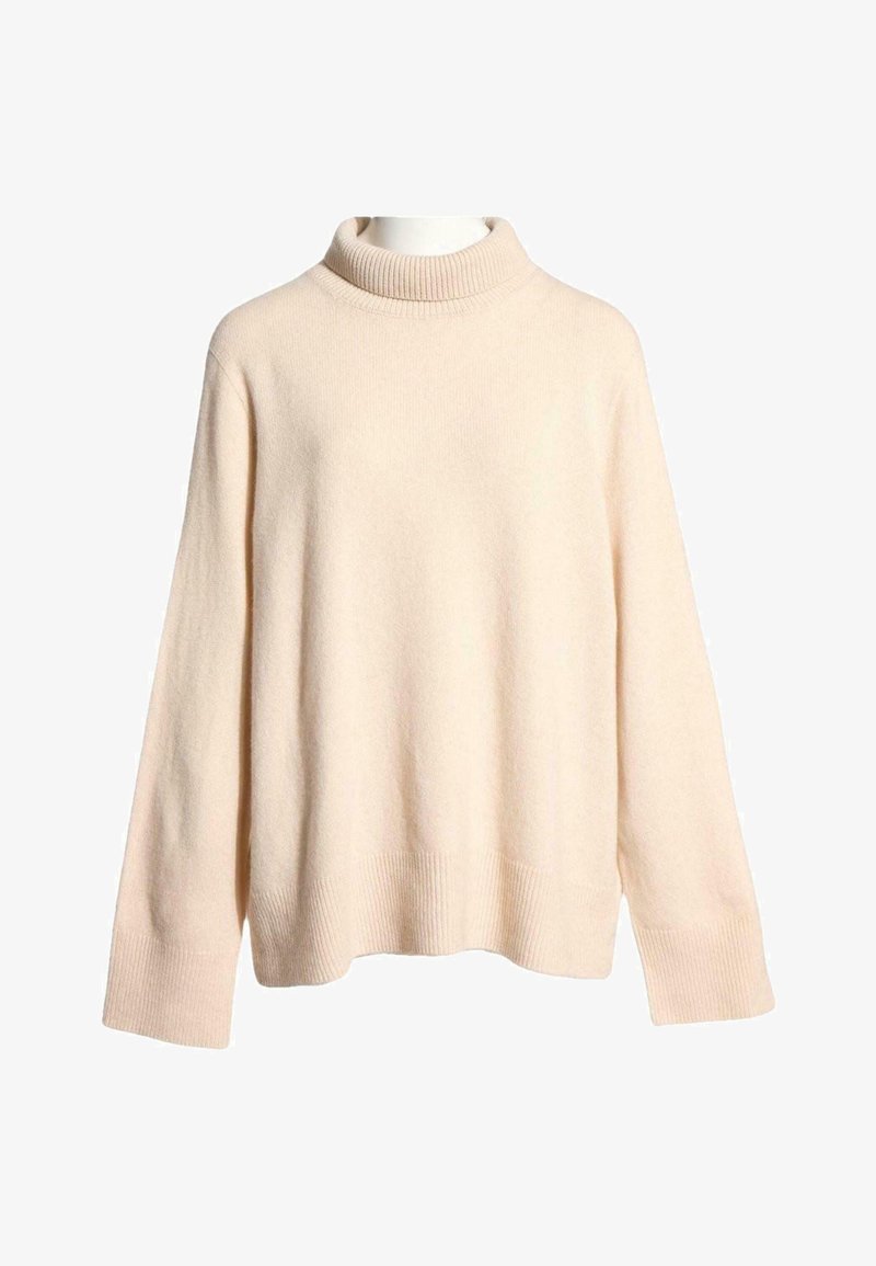 Pull col roulé à manches longues couleur crème avec poignets, ourlet et col côtelés, présenté sur un mannequin sans tête.