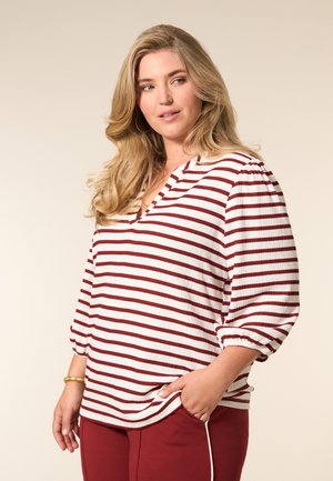 Gestreepte blouse in zachte stof, met een V-hals, driekwart mouwen en Bourgondische en witte horizontale strepen. Lose fit met een gewoven patroon.