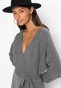 bonprix Abito in maglia - grey