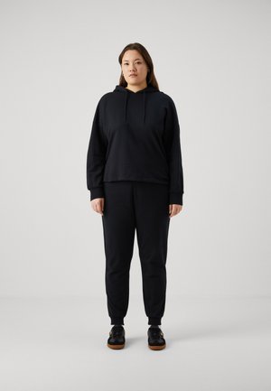 SET - Tracksuit - black