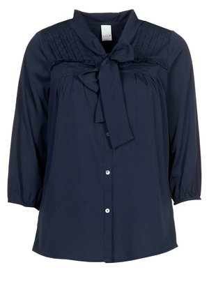 Marineblaue Bluse mit 3/4-Ärmeln, durchgehender Knopfleiste vorne, plisseeartigen Details an den Schultern und einer gebundenen Schleife am Halsausschnitt.