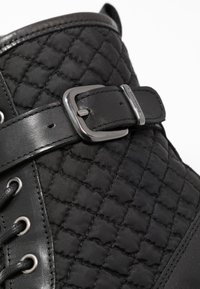 Tamaris Bottines de cowboy / motard - black
