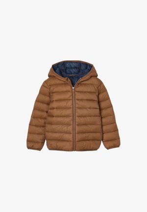 Braune, gesteppte Kapuzenjacke mit Frontreißverschluss und marineblauer Innenauskleidung, entworfen für Wärme und legere Trageweise.