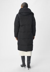 Object Dunfrakker - black
