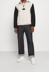 adidas Originals Vindjacka - off-white