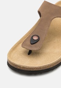 Pier One UNISEX - Tåsandaler - light brown