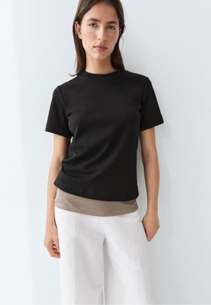 Massimo Dutti, 100% COTTON INTERLOCK CREW NECK T-SHIRT - T-Shirt basic - black