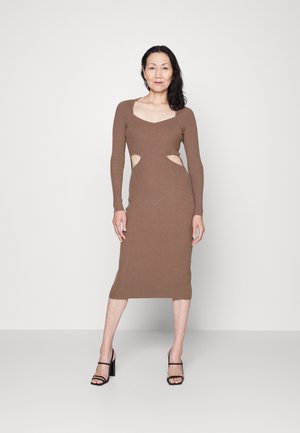 Abercrombie & Fitch CUTOUT MIDI - Φόρεμα-πουλόβερ - deep taupe