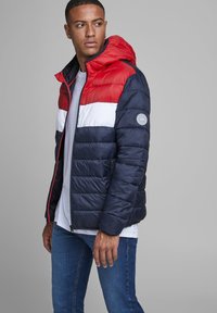 Jack & Jones Chaqueta de entretiempo - tango red