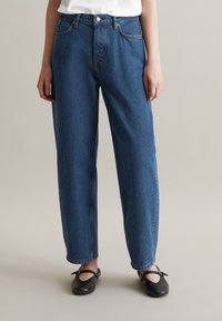 Marc O'Polo DENIM - STINE BARREL  - Jeans Relaxed Fit - dark blue Thumbnail-Bild 1
