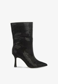 Unausgewählt, black