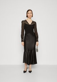 Rosemunde Long sleeved top - black