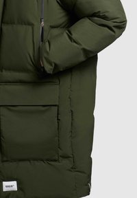 khujo WINER - Žieminis paltas - oliv