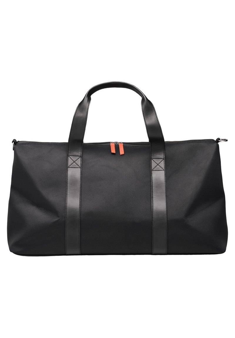 Schwarze Duffle Bag aus strukturiertem Material, mit glatten Ledergriffen und orangefarbenen Reißverschlussanhängern. Rechteckige Form mit zwei Griffen und Reißverschlussverschluss.