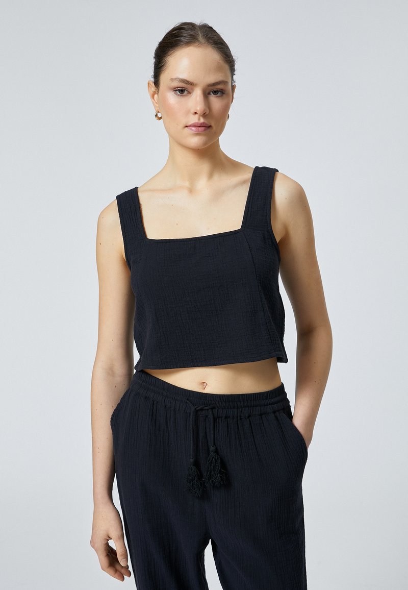Koton CROP czarny