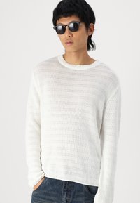 Night Addict Pullover - cream