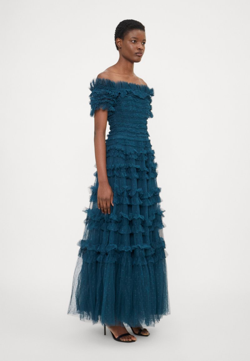 Needle & Thread LISETTE RUFFLE OFF SHOULDER GOWN - Iltapuku - emerald