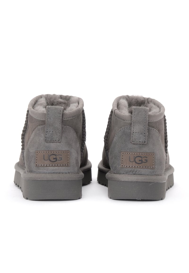 UGG CLASSIC ULTRA MINI Snowboot/Winterstiefel grey/grau