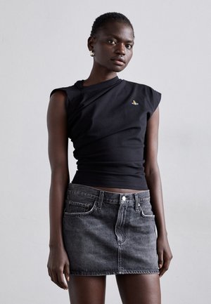 HEBO - T-shirts - black