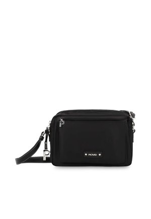 Schwarze rechteckige Crossbody-Tasche mit vorderer Reißverschlusstasche, silbernen Reißverschlussanhängern und verstellbarem Riemen mit weißen Nähten.