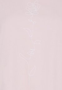 Einzelne weiße Linienzeichnung eines Gesichts, das mit einer Rose auf einem hellrosa Hintergrund integriert ist.